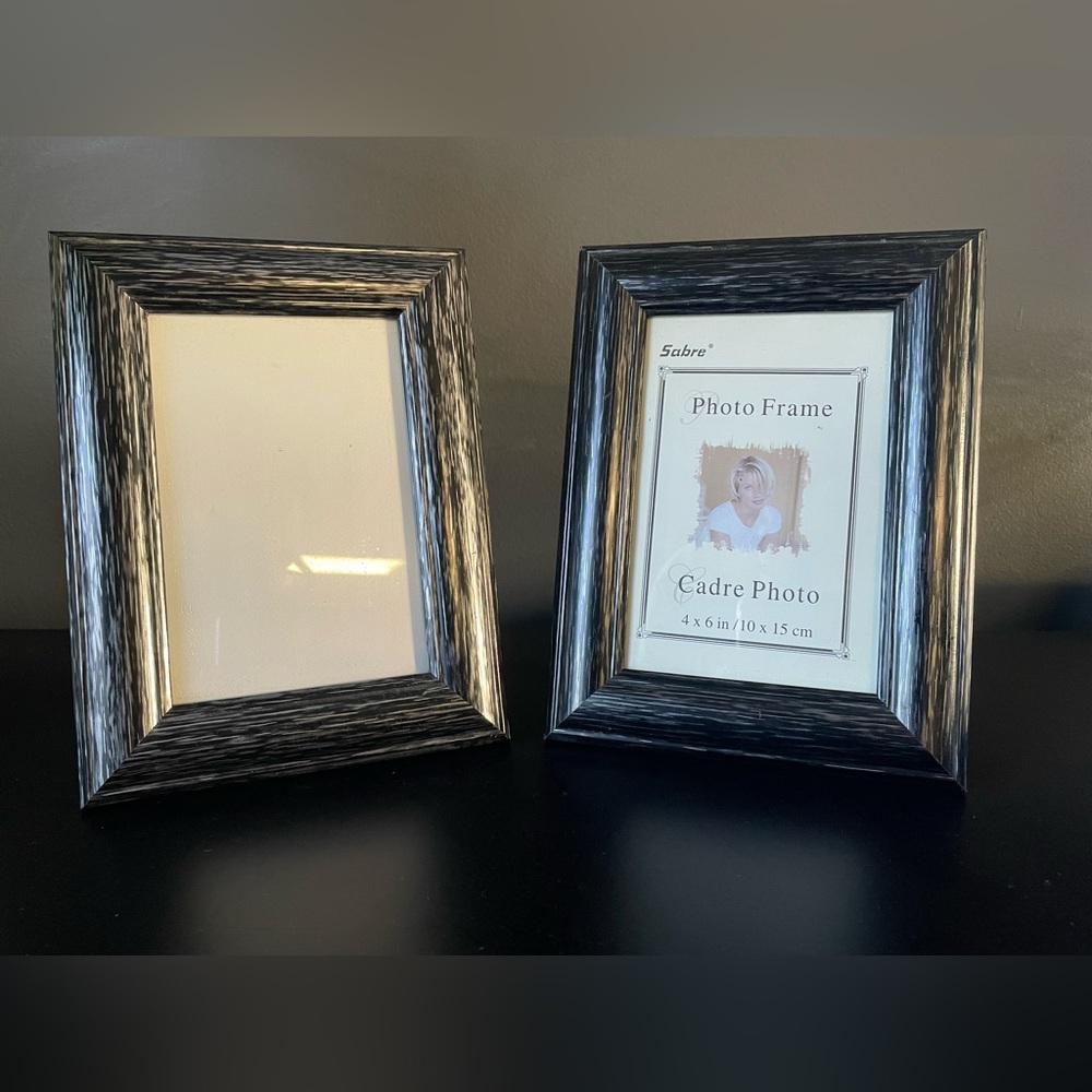 Picture Frame Set - Picture 2 of 2